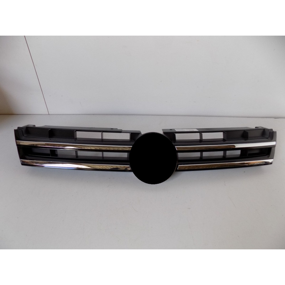 VW Touareg 7P finto / griglia paraurti - 3142