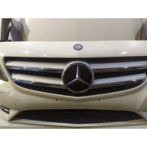 Mercedes B W246 Cintura cofano paraurti ant 15379