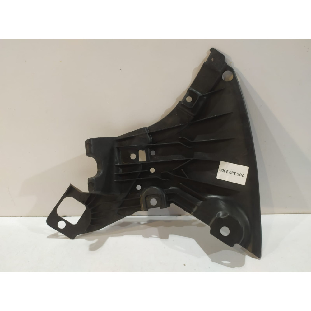 MERCEDES C W206 AMG Osłona dolna L Trójkąt - 15565