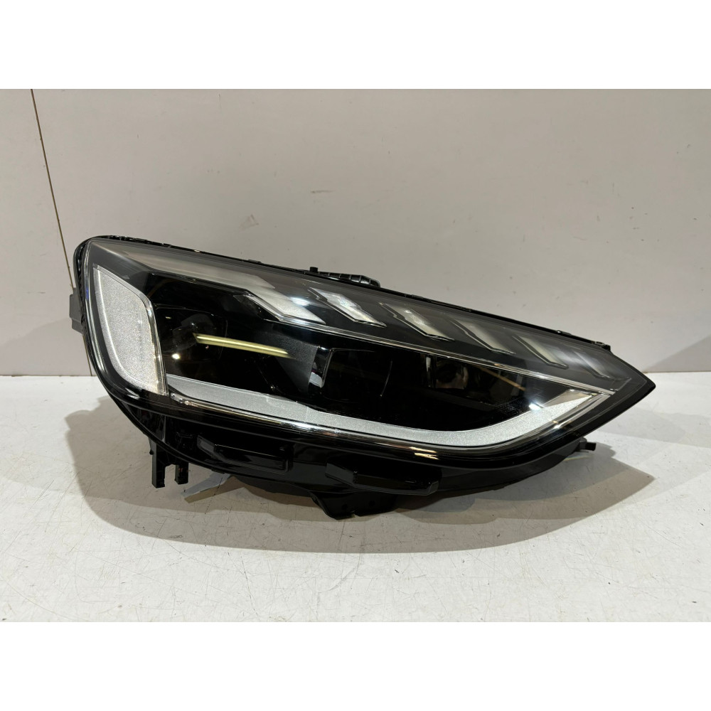 Audi A4 B9 LCI Faro Full Led Destra - 15975