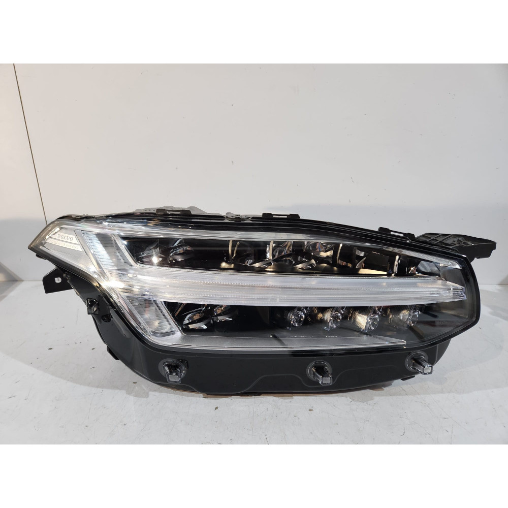 VOLVO XC90 II Faro Full Led Active High Beam 17003