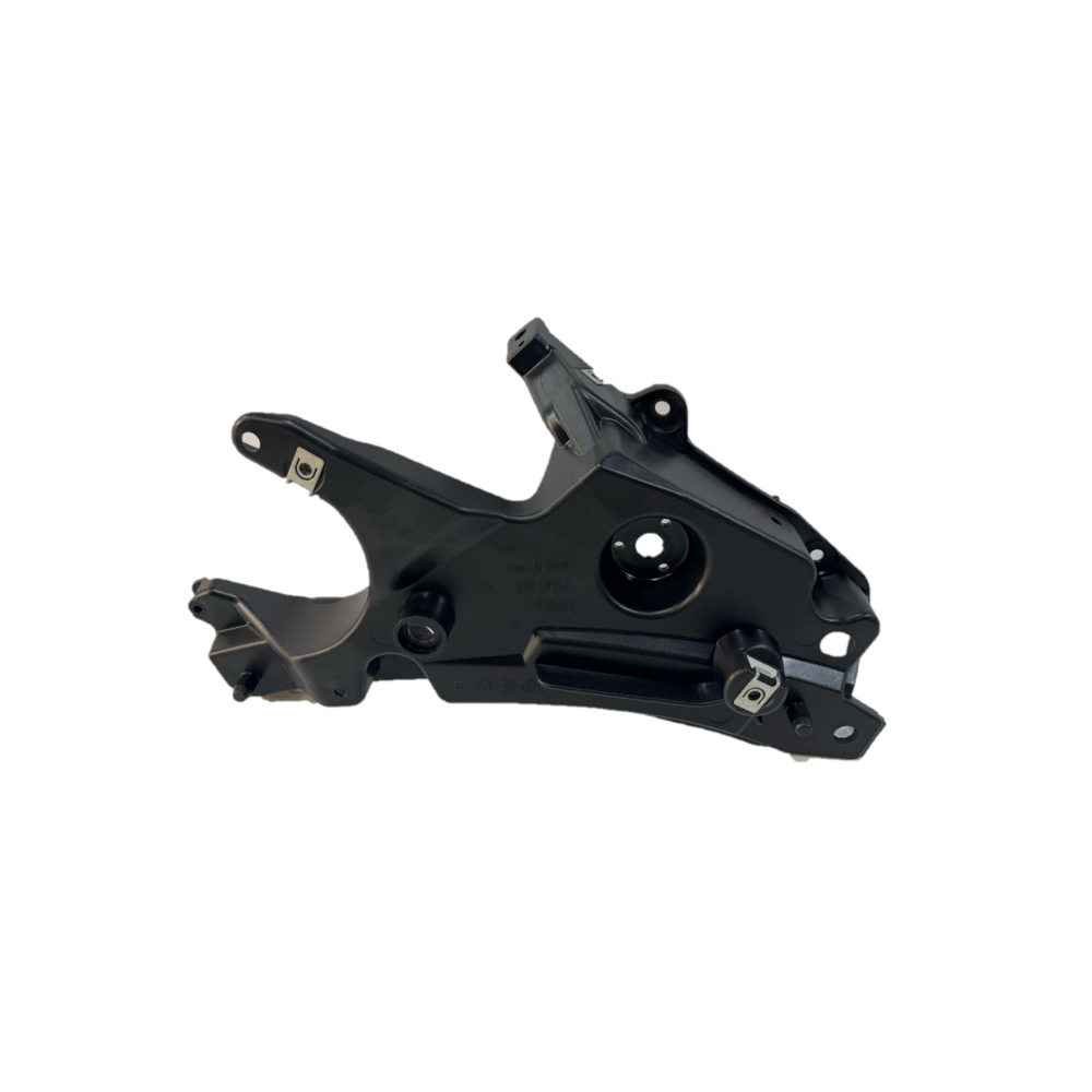 VOLVO S90 V90 17^ Supporto parafango DX- 17906