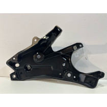 VOLVO S90 V90 17^ Supporto parafango DX- 17906