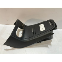 MERCEDES B W246 Vano Portaoggetti /Centrale - 6238