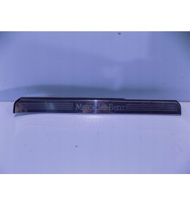 MERCEDES S KLASA W221 - Listwy progowe wewnętrzne