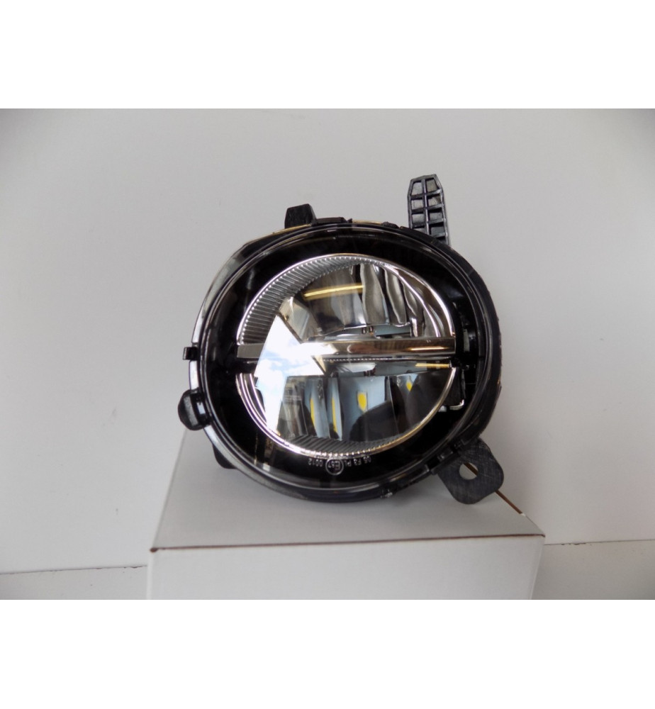 BMW 3\4 F30\31\32\33\36 LCI Fendinebbia LED R 4388