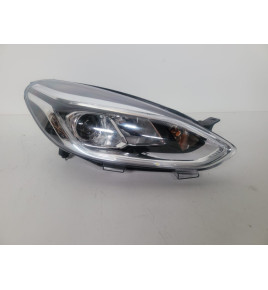Ford Fiesta MK8 - Lampa przednia LED - R - 10020