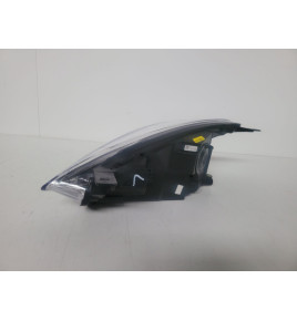 Ford Fiesta MK8 - Lampa przednia LED - R - 10020