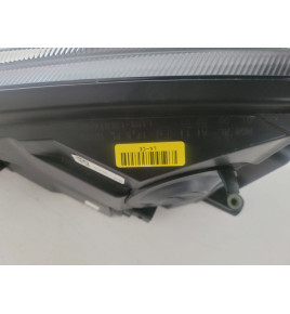 Ford Fiesta MK8 - Lampa przednia LED - R - 10020