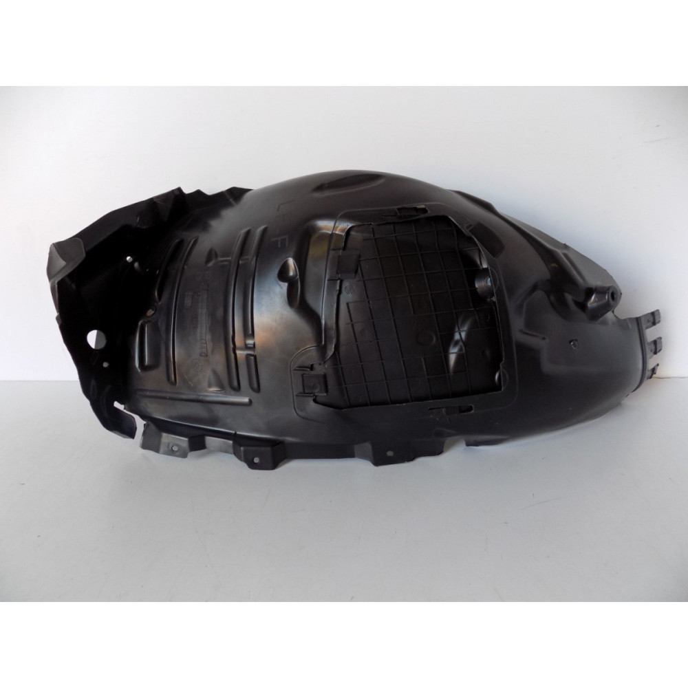 Mercedes Classe C W205 Parafango ant. sx-11211