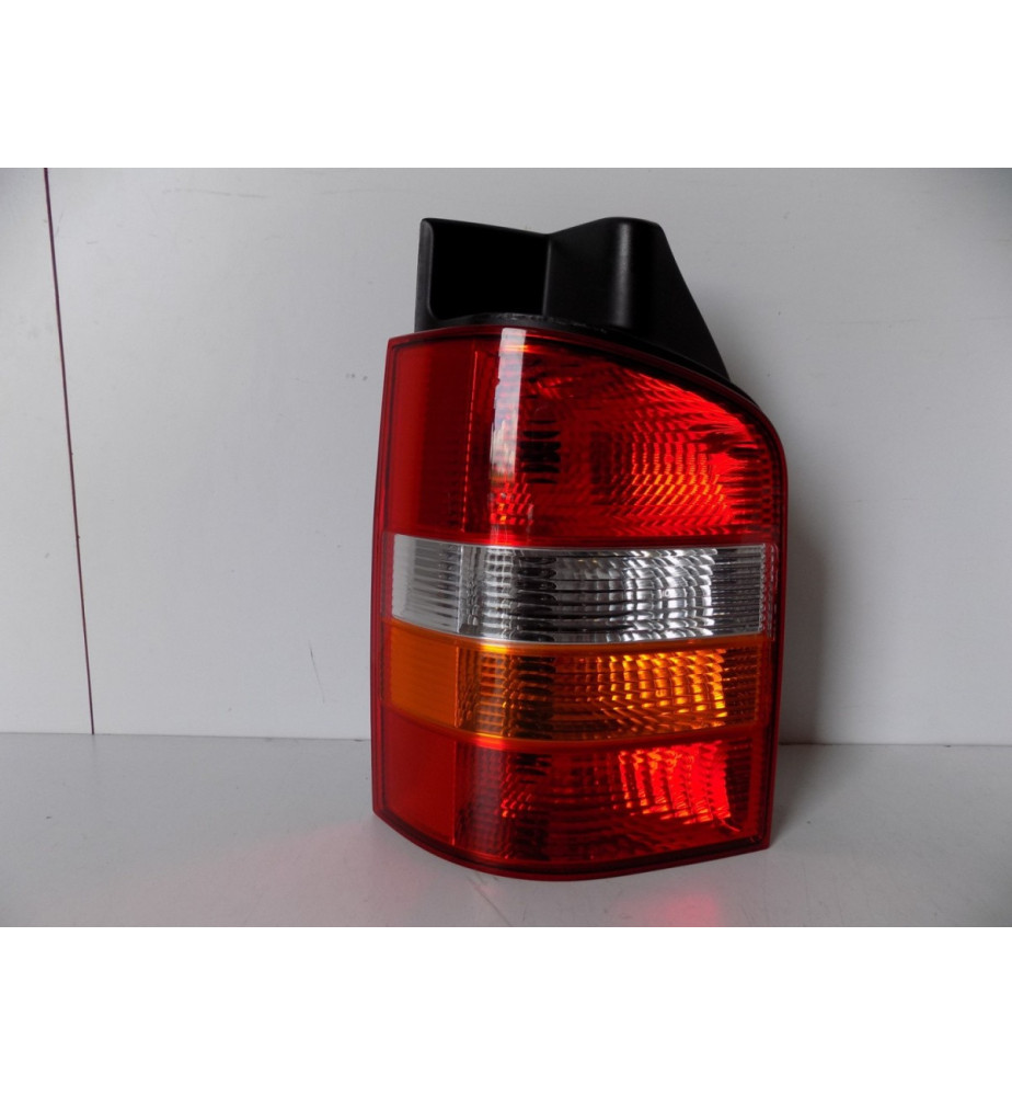 Volkswagen Transporter T5 Faro posteriore L 11855