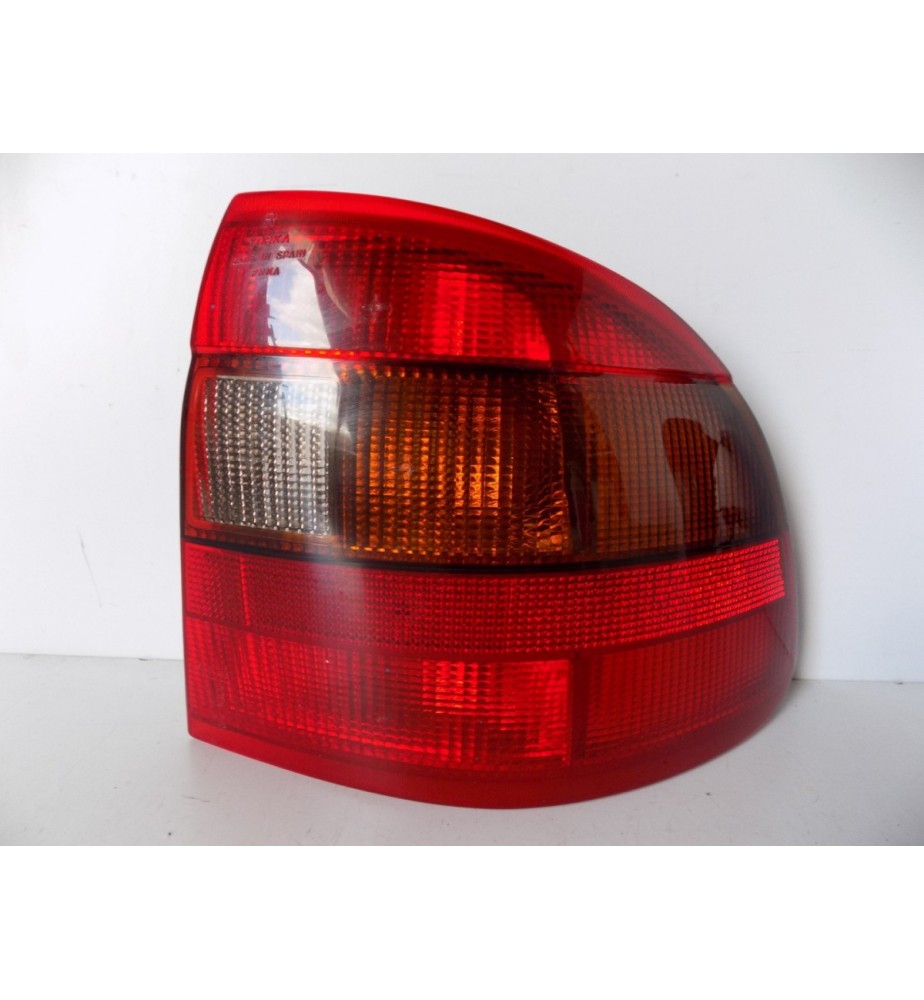 Opel Astra F Berlina Faro posteriore R - 11881