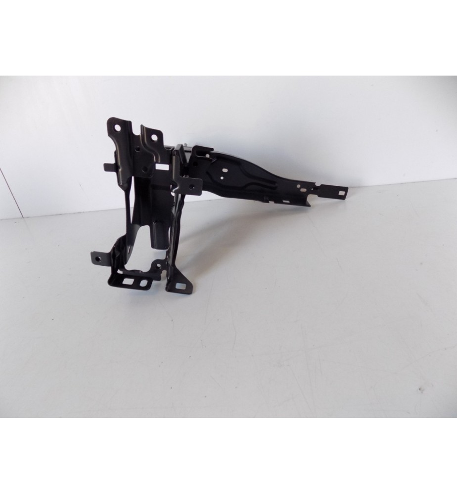 BMW 3 G20/21 - Staffa Oculare lampada - R 12032