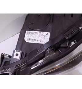 BMW 5 F10 F11 Lampa XENON LCI Nieskrętna Prawa Lewa -