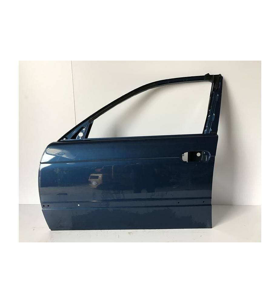BMW SERI 5 E39 - DRZWI LEWY...